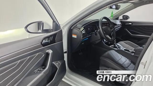 Volkswagen Jetta 2024 thumb 10