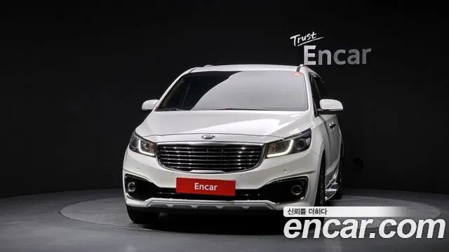 Kia Carnival 2018 thumb 3