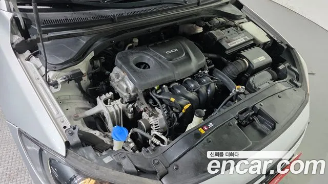 Hyundai Avante 2016 thumb 6