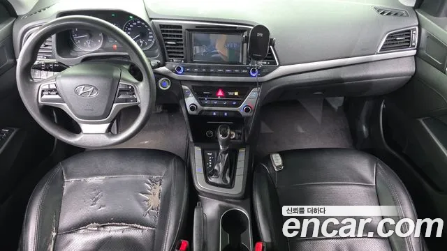 Hyundai Avante 2016 thumb 7