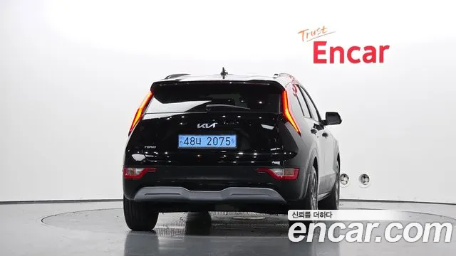 Kia Niro 2023 thumb 4