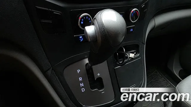 Hyundai Starex 2021 thumb 9