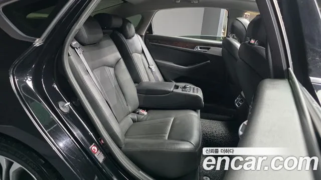 Hyundai Genesis 2016 thumb 12
