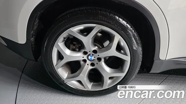 BMW X6 2012 thumb 5