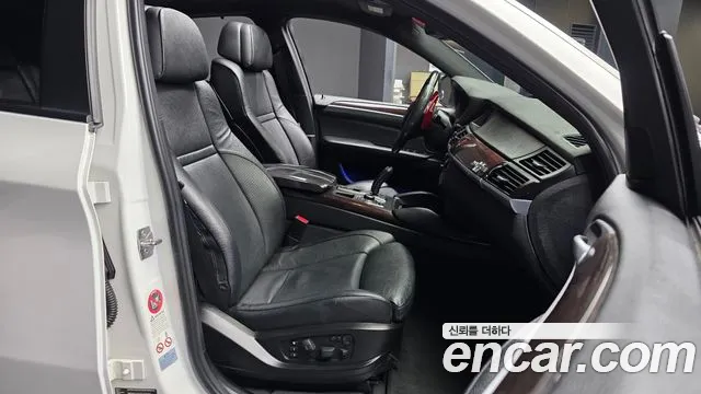 BMW X6 2012 thumb 11
