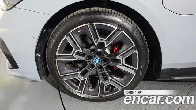BMW 5 серии 2024 thumb 5