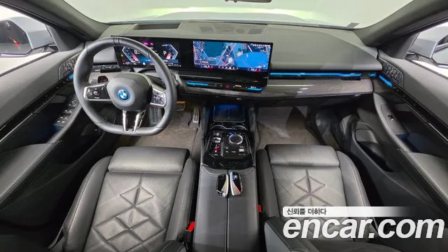 BMW 5 серии 2024 thumb 7