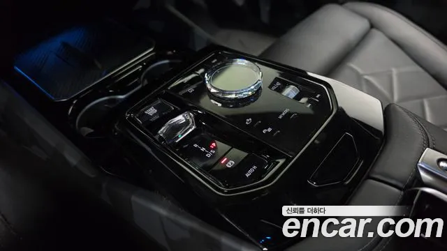 BMW 5 серии 2024 thumb 9