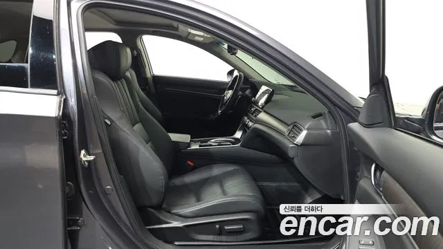 Honda Accord 2018 thumb 11