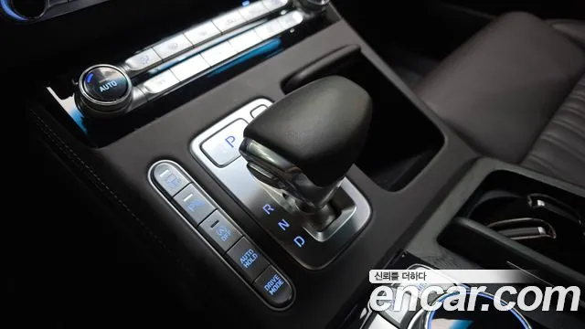 Genesis G90 2021 thumb 9
