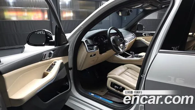 BMW X5 2021 thumb 10