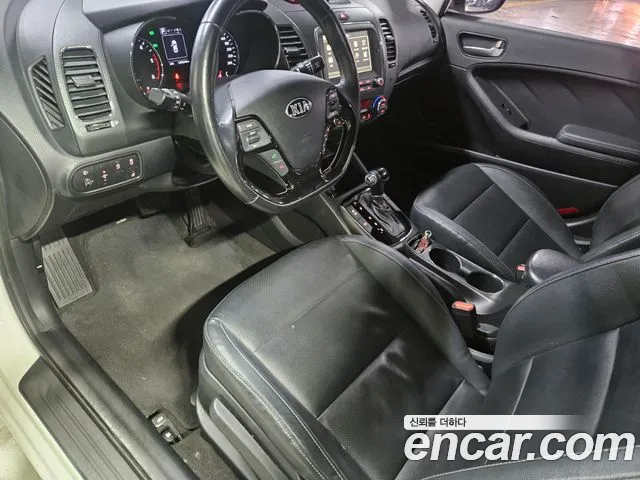 Kia K3 2016 thumb 10