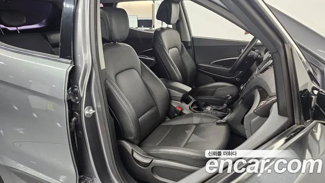 Hyundai Santa Fe 2012 thumb 12