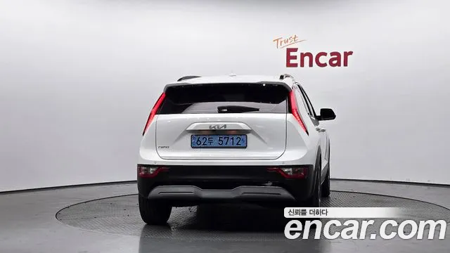 Kia Niro 2022 thumb 4