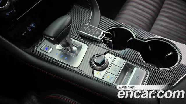 Genesis G70 2019 thumb 9
