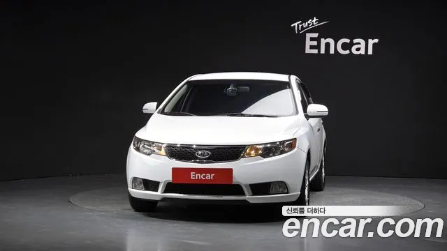 Kia Carens 2011 thumb 3
