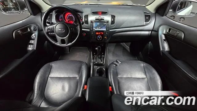 Kia Carens 2011 thumb 7