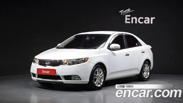 Kia Carens 2011 thumb 12