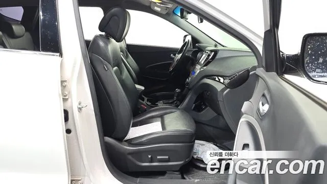 Hyundai Santa Fe 2012 thumb 11