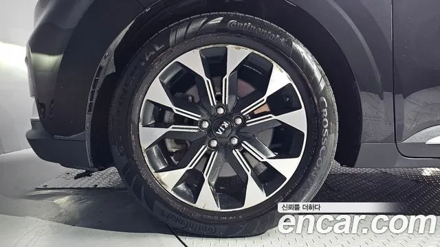 Kia Carnival 2021 thumb 5