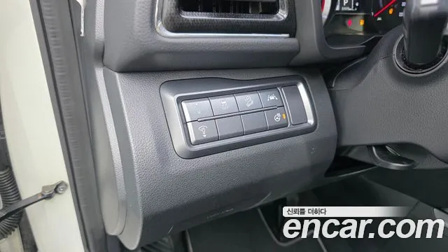 KG_Mobility_Ssangyong TIBOLI 2020 thumb 12