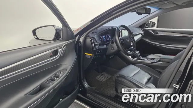 Hyundai Grandeur 2017 thumb 10