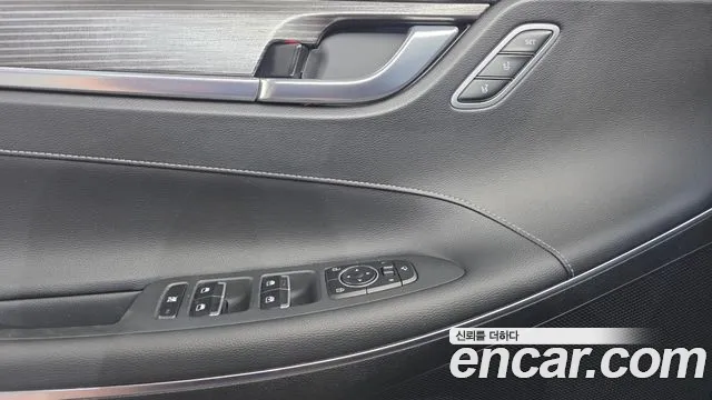 Hyundai Grandeur 2017 thumb 11