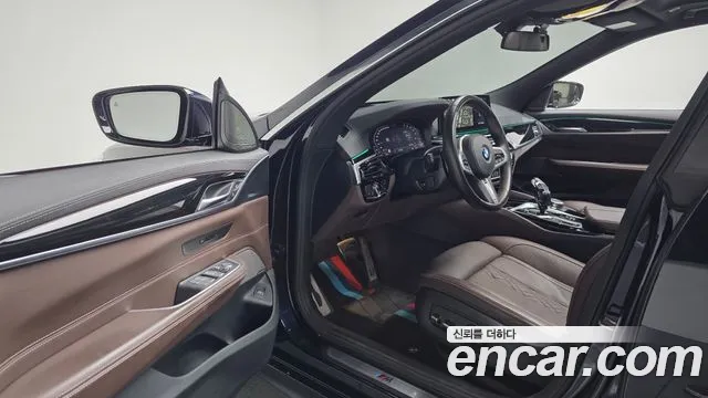 BMW Gran Turismo 2021 thumb 9