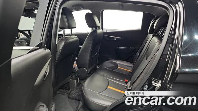 Chevrolet Spark 2018 thumb 12