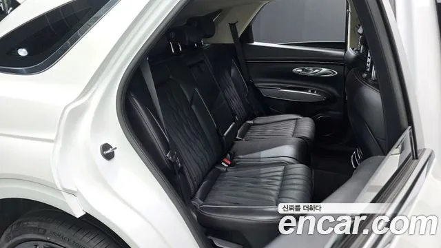Genesis GV70 2023 thumb 10