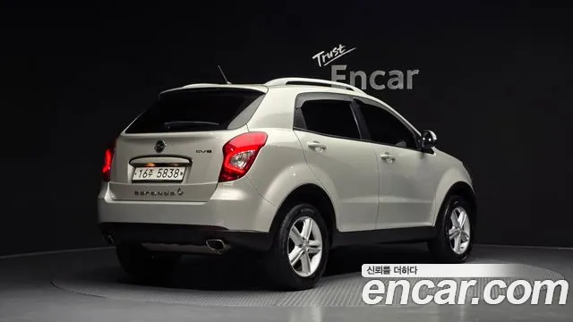 KG_Mobility_Ssangyong KORANDO 2013 thumb 2