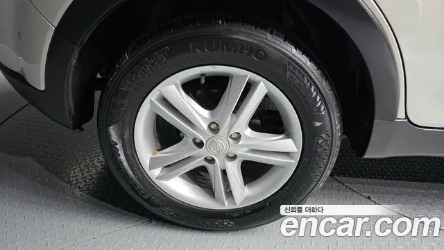 KG_Mobility_Ssangyong KORANDO 2013 thumb 5