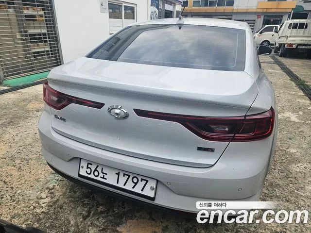 Renault Megane 2017 thumb 4