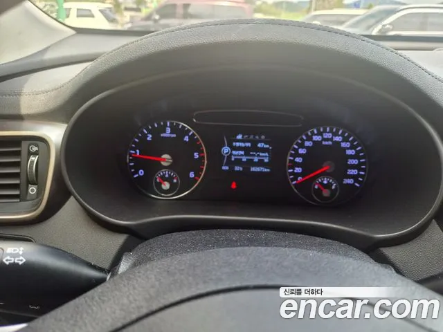 Kia Sorento 2017 thumb 10