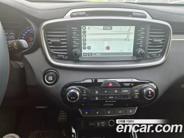 Kia Sorento 2017 thumb 12