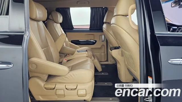 Kia Carnival 2019 thumb 12