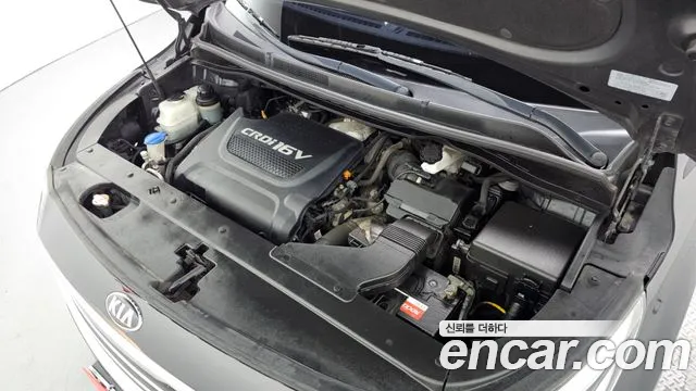 Kia Carnival 2016 thumb 6