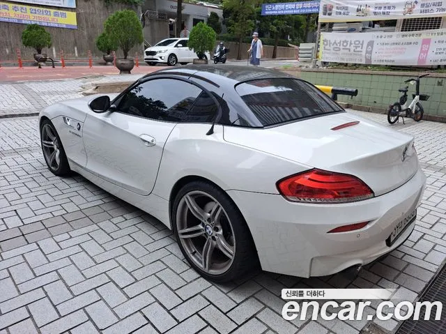 BMW Z4 2012 thumb 4
