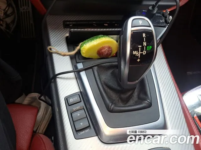 BMW Z4 2012 thumb 9