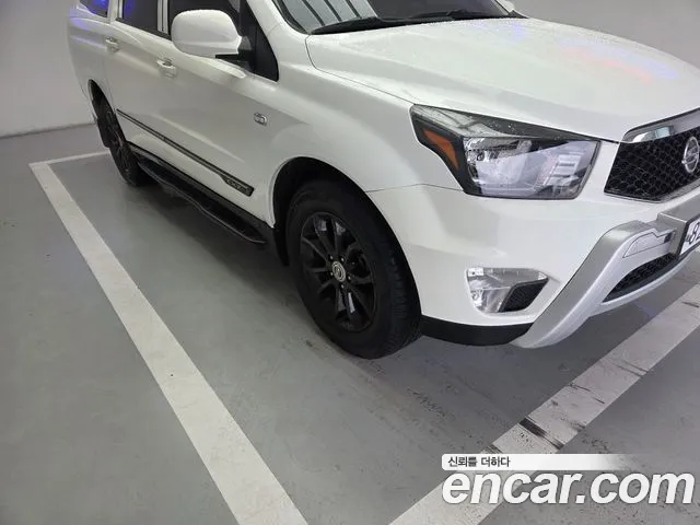 KG_Mobility_Ssangyong KORANDO 2015 thumb 7