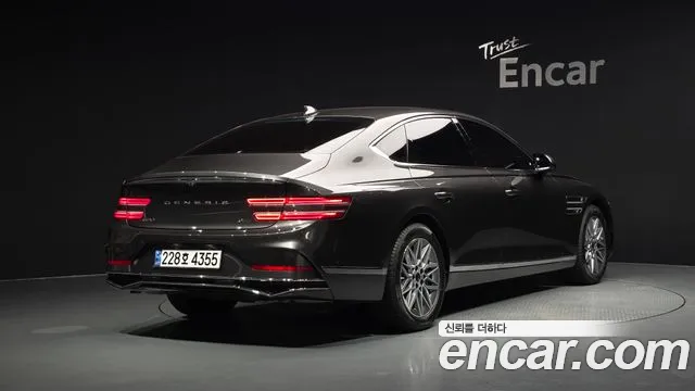 Genesis G80 2025 thumb 2