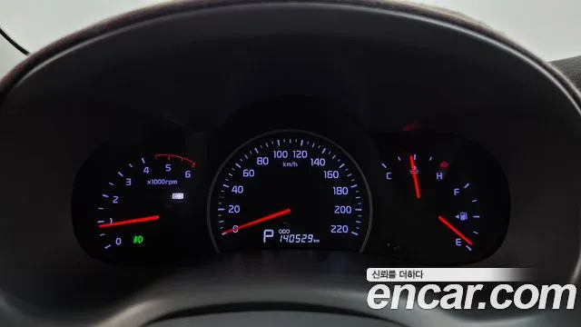 Kia Carnival 2013 thumb 8