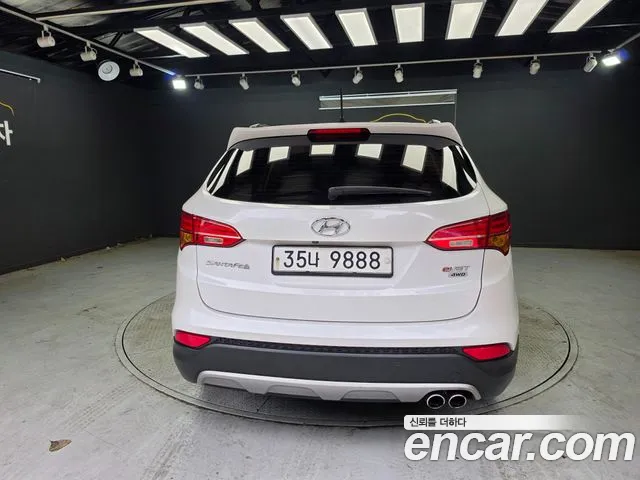 Hyundai Santa Fe 2015 thumb 3