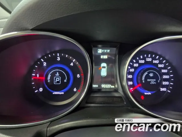 Hyundai Santa Fe 2015 thumb 7