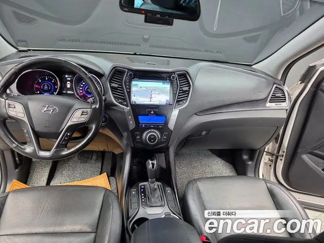 Hyundai Santa Fe 2015 thumb 8