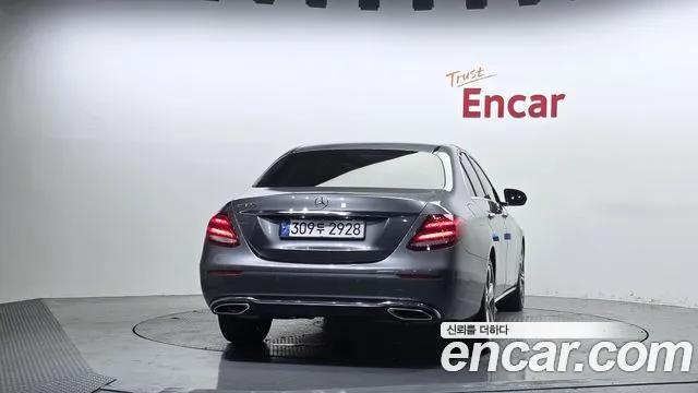 Mercedes-Benz E-Класс 2019 thumb 4