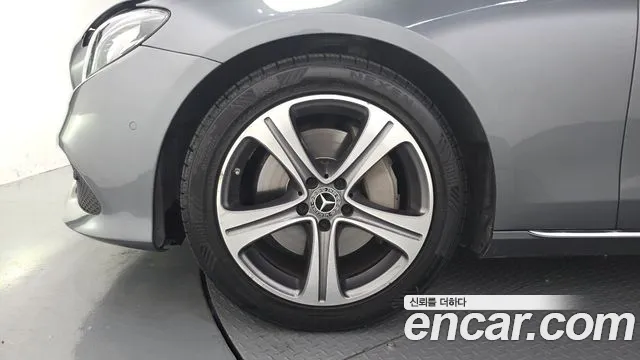 Mercedes-Benz E-Класс 2019 thumb 5