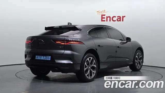 Jaguar I-PACE 2019 thumb 2