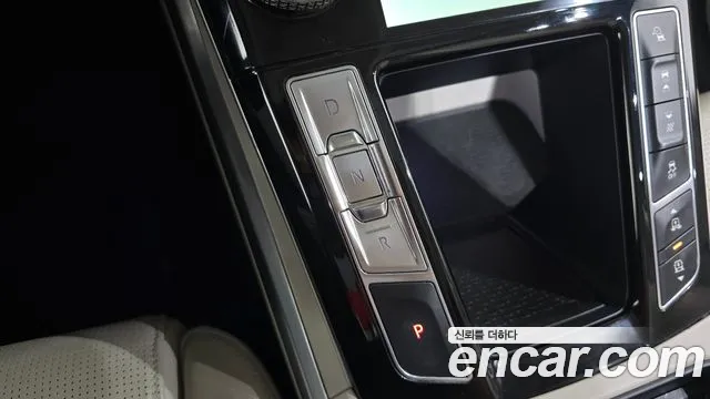 Jaguar I-PACE 2019 thumb 9