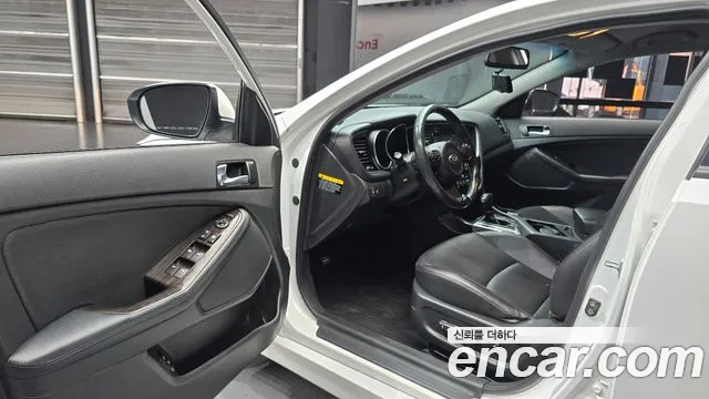 Kia K5 2013 thumb 10